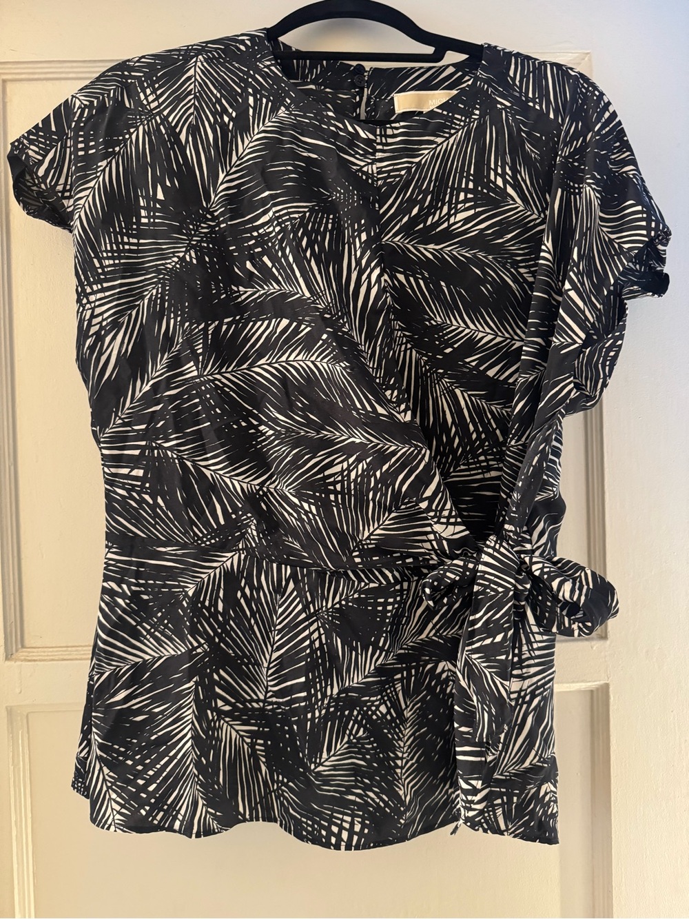 Michael Kors Navy& White Palm-Print Wrap Top